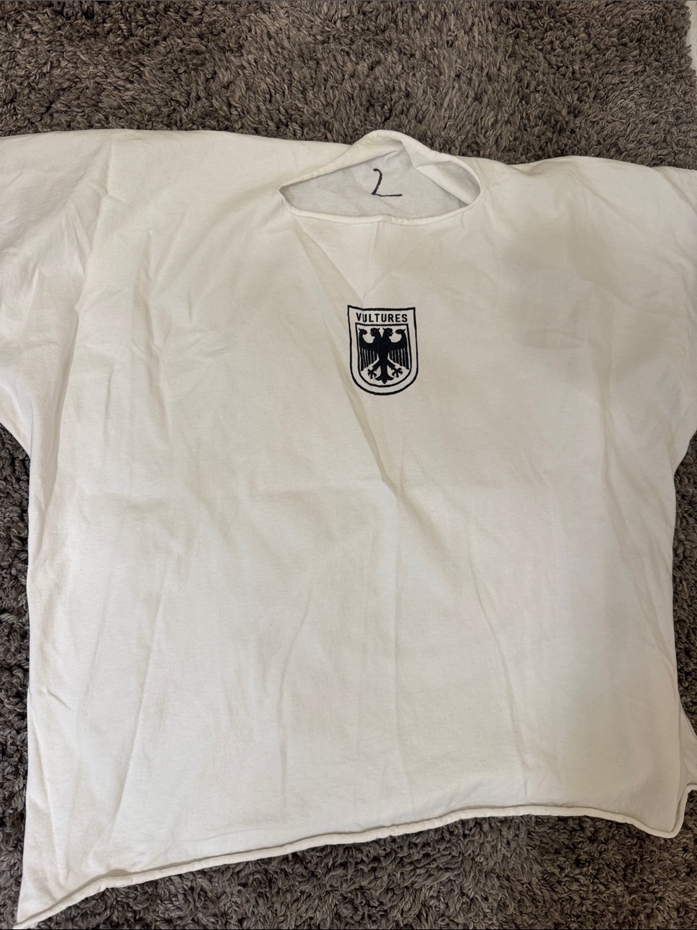 Yeezy vultures White Tee with Crest
